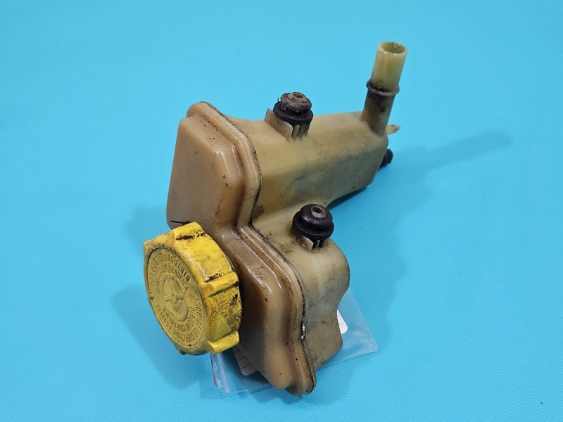 Zbiornik Zbiornik pozostałe Ford Fiesta Mk6 2S6C3531BC