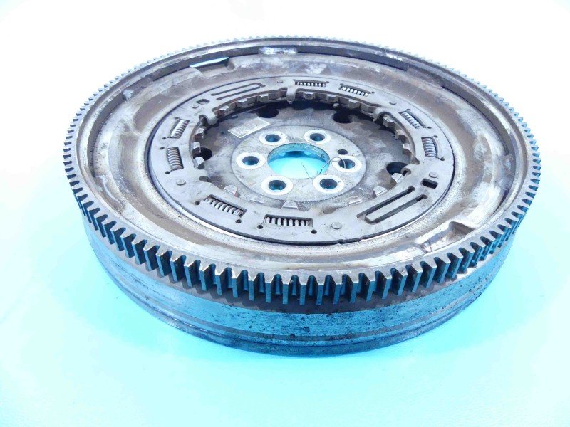 Koło zamachowe Audi A3 8V 1.5 TFSI 04E105266K