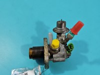 pompka Pompa paliwa Toyota Avensis II T25 2.0 vvti 23100-28032 TOYOTA