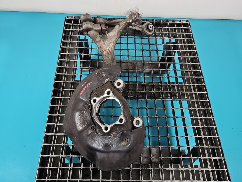 Zwrotnica lewa piasta przód 2.7 TDI Audi A6 C6