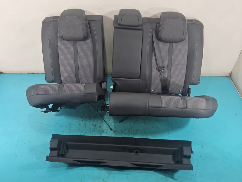 Kanapa tył fotel tylny Peugeot 3008 II