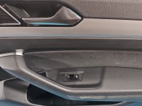 Tapicerka drzwi przód prawa boczek Vw Passat B8 197018651
