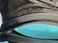 Uszczelka drzwi przód prawa Tesla Model 3 2017-