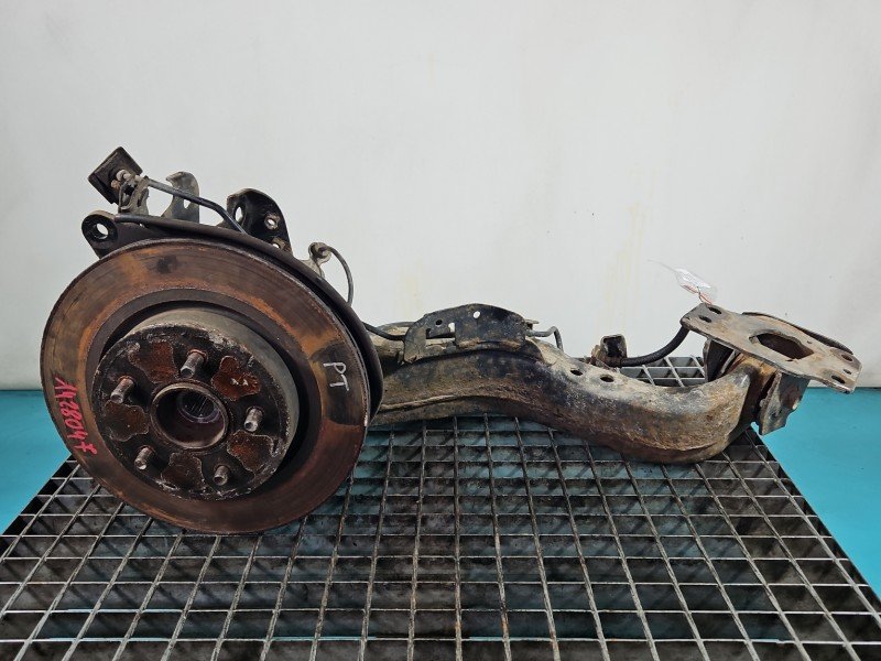 Piasta koła tył prawa zwrotnica łożysko Nissan X-trail III T32 13-21 1.6 dci Piasta koła tył prawa zwrotnica łożysko Nissan X-trail III T32 13-21 1.6 dci