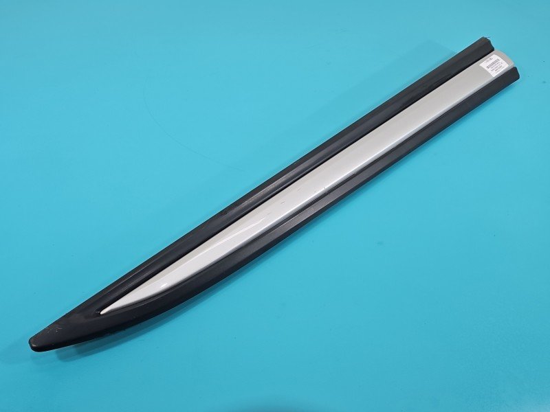 Listwa drzwi przód prawa Mitsubishi Outlander III 12- 5727A404 Listwa drzwi przód prawa Mitsubishi Outlander III 12- 5727A404