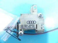 Siłownik klapki wlewu paliwa Audi A8 D3 4,2.0 TDI