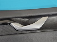 Tapicerka drzwi przód lewa boczek Skoda Octavia IV 5E3867197