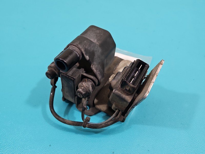 Cewka zapłonowa Audi 80 B4 2.0 jedn