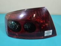 Lampa tył lewa Peugeot, VALEO Lekko wypalone gniazdo żarówki. Uszkodzony zaczep trzymający wkład Peugeot 407 sedan