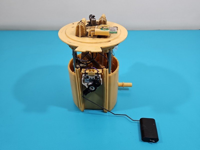 pompka Pompa paliwa Jeep Grand Cherokee IV WK2 3.0 CRD 04578813AF, 28145390-06 Producent części: JEEP pompka Pompa paliwa Jeep Grand Cherokee IV WK2 3.0 CRD 04578813AF, 28145390-06 Producent części: JEEP