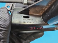 Klamka wewnętrzna tył prawa Toyota Auris II 72057-02050