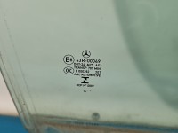 Szyba drzwi przód prawa pasażera Mercedes W246 2014R HB