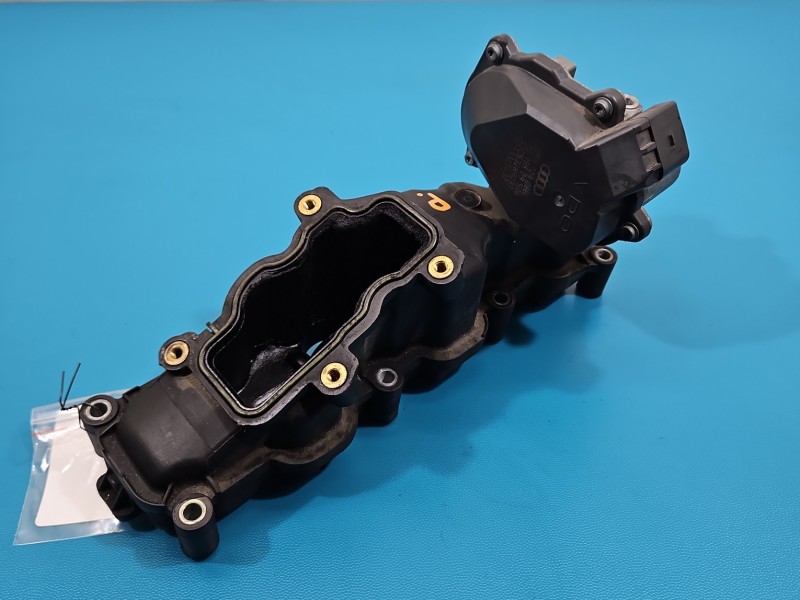 Kolektor ssący Audi A5 8T 059129712BR 3.0 tdi