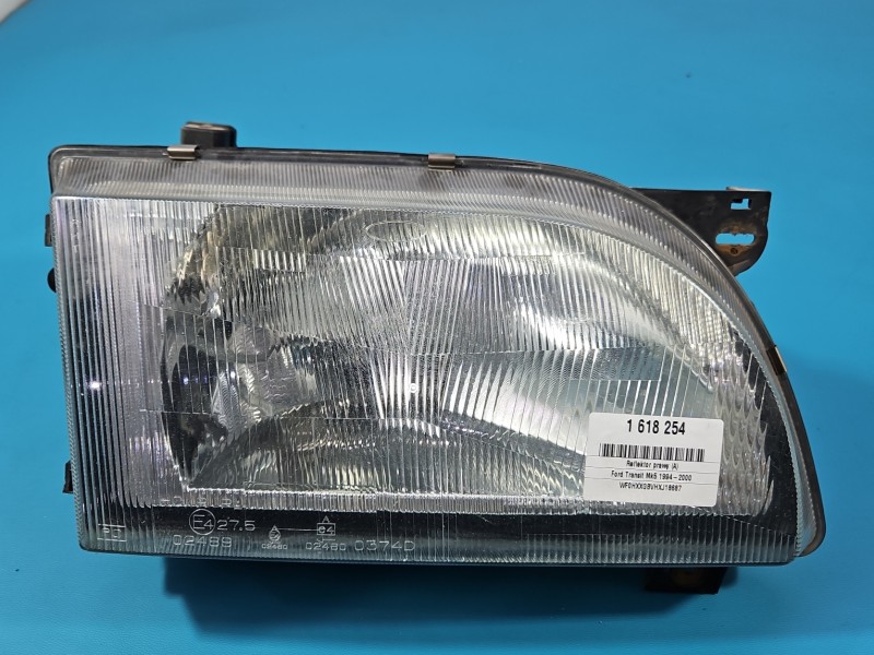 Reflektor prawy lampa przód Ford Transit EUROPA
