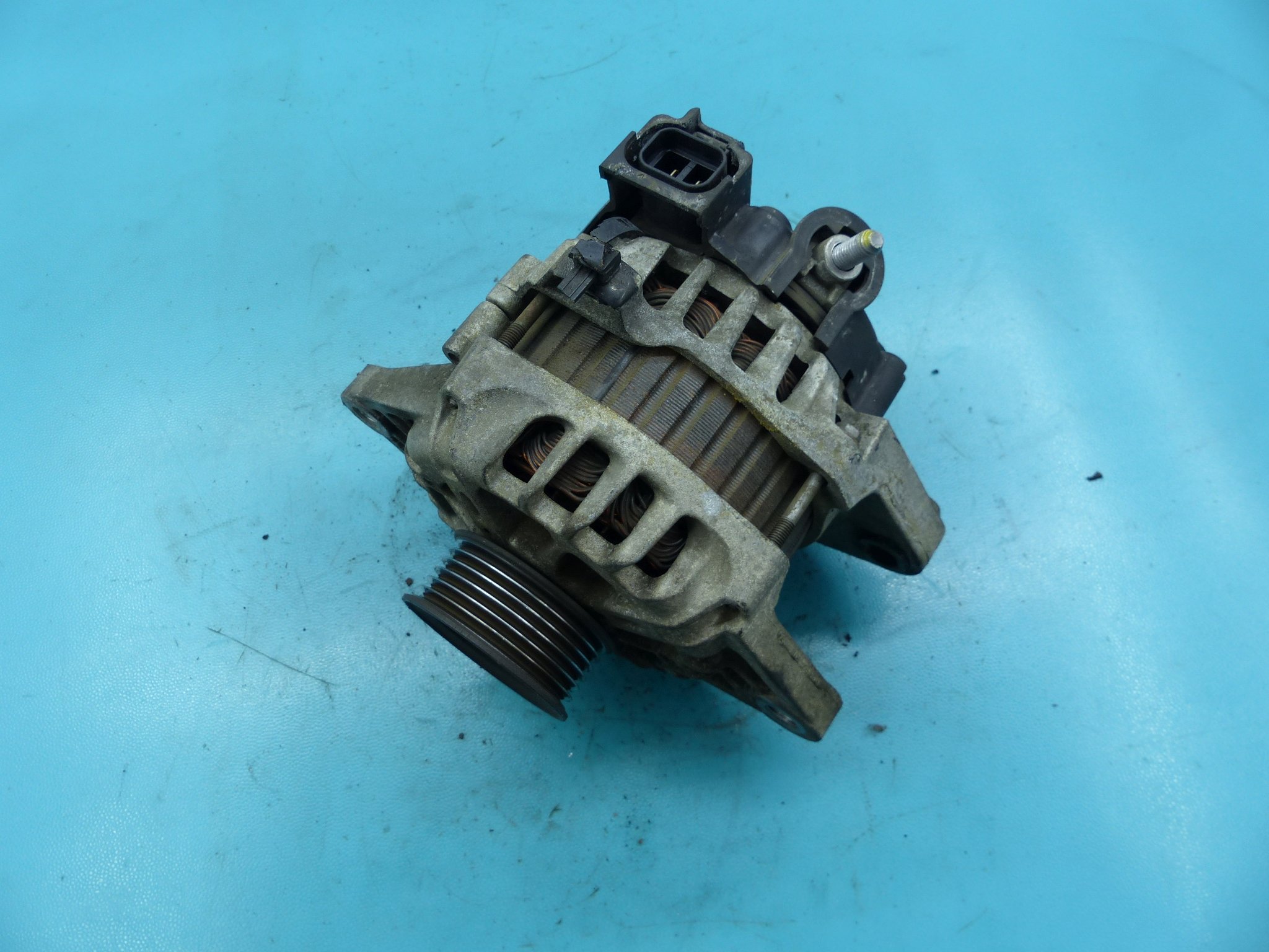 TEST Alternator Hyundai I30 373002B101 1.6 16v