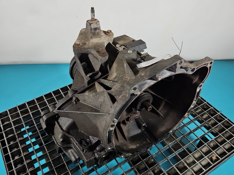 Skrzynia biegów 2N1R7002CB Ford Fiesta Mk6 1.4 16V