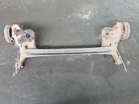 Tylna belka oś tył Toyota Aygo II 14-22 1.0 vvti (1KR)