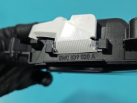 Klamka wewnętrzna tył prawa Audi A4 B9 8W0839020A