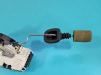 Zamek przód lewy Mercedes W204 EUROPA 4pin A2047200335