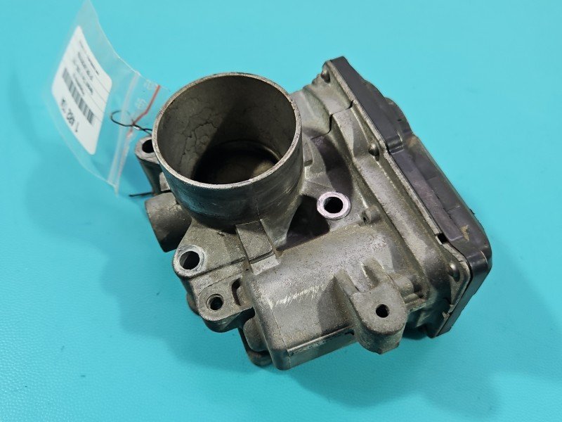 Przepustnica Renault Clio III 8200568712C 1,2.0 16V