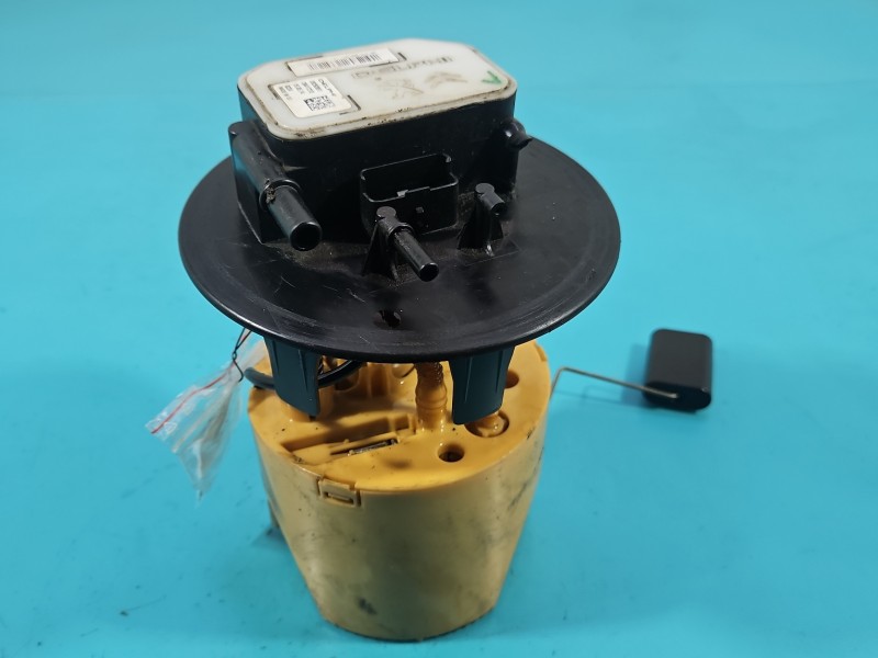 pompka Pompa paliwa Peugeot 508 I 2.0 hdi 9677538680 Uszkodzony króciec.