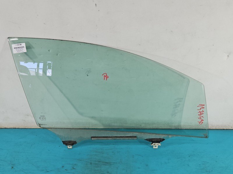 Szyba drzwi przód prawa Toyota Auris I HB