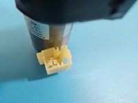 Siłownik klapy prawy teleskop Audi A4 B9 8W9827852A