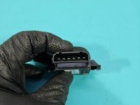 Przełącznik Volkswagen, regulacji fotela prawa strona Vw Sharan II 10- 8K0959748, 8E0959777B