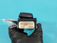 Przełącznik Producent części: Lexus, FOTELA PRZÓD PRAWY 12 PIN LEXUS NX I 14-21 18A704