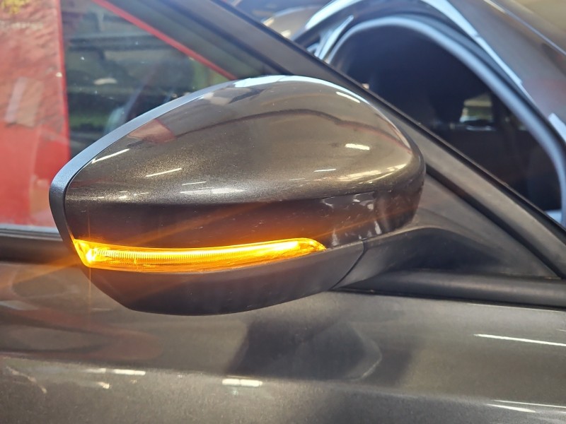 Lusterko prawe Ford Focus Mk4 BJ europa