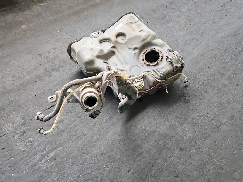 Zbiornik paliwa bak Audi A3 8V 1.8 TFSI CNSB 5Q0201021