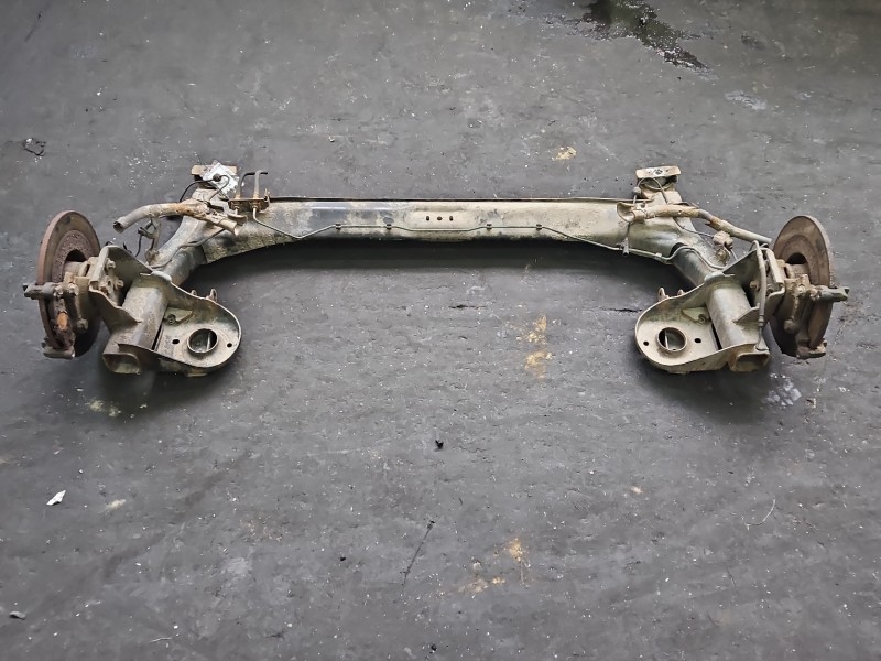 Tylna belka oś tył Renault Laguna III 2.0 16V (M4R704)