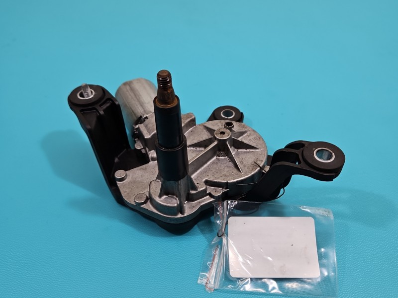 Silniczek Silnik wycieraczki tył Opel Vectra C 0390201590, 13166415 kombi