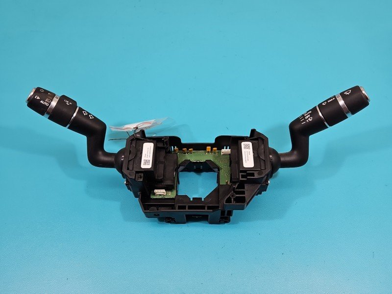 Przełącznik zespolony Jaguar XE X760