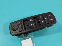 Przełącznik szyb Fiat Freemont 68139806AB Producent części: FIAT EU