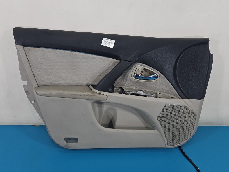 Tapicerka drzwi przód lewa boczek Toyota Avensis III T27 67778-05040