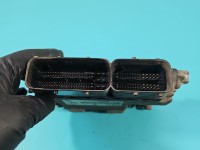 Komputer Sterownik silnika Opel Zafira B 1.9 cdti 0281014024, 55205622
