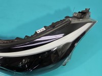 Reflektor prawy lampa przód Toyota C-HR I 16-23 EUROPA 81130-YP282-00