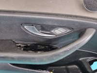 Tapicerka drzwi przód lewa boczek Mercedes W213