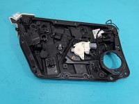 Podnośnik przód lewy MERCEDES W176 A2465404805 5d HB