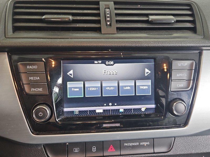Radio fabryczne Skoda Fabia III 6V0035871H radioodtwarzacz