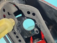 Lampa tył lewa Producent części: FORD, Z BŁOTNIKA Delikatnie przypalone od żarówki Ford Galaxy Mk2 06-15 inny