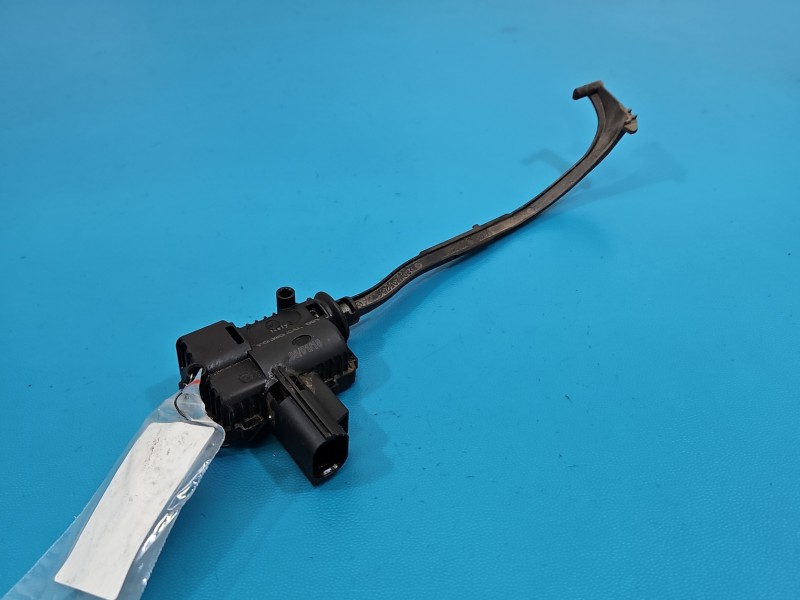 Siłownik klapki wlewu paliwa Jaguar F-Pace 16-