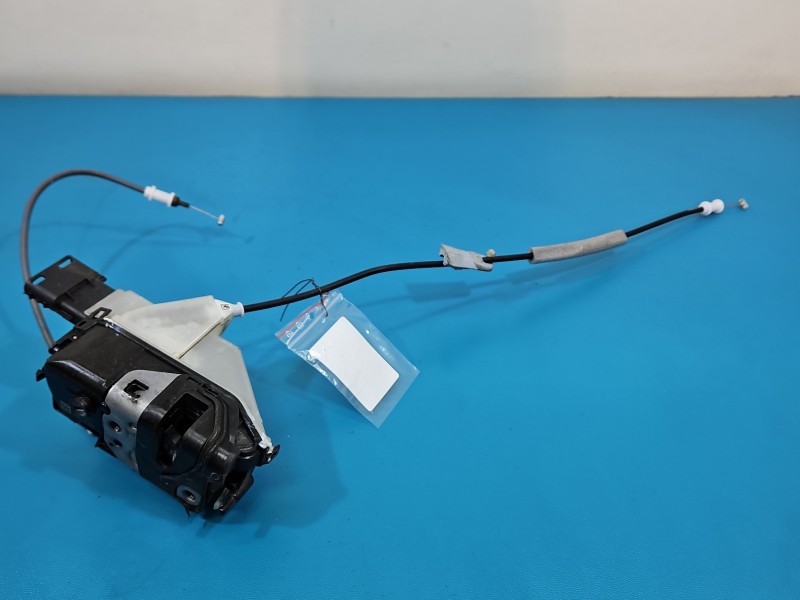 Zamek przód prawy 16942937 Citroen C3 III 16-24 EUROPA 6pin