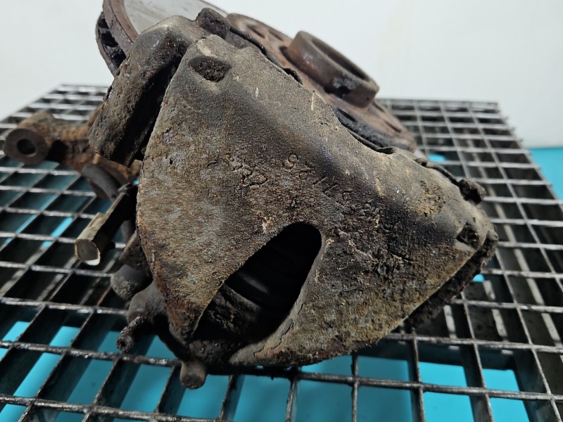 Zacisk przód lewy Opel Zafira A 2.0 DTI