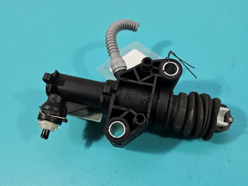 Pompka sprzęgłowa Renault Trafic III 306102004R 2.0 dci