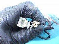 Pas bezpieczeństwa przód prawy pasażera Toyota Rav4 II 00- 7L7040