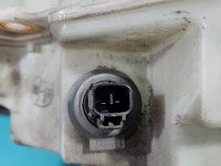 Zbiornik Zbiorniczek płynu spryskiwacza Toyota Land Cruiser J200 07-