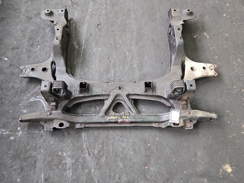 WÓZEK KOŁYSKA TRAWERS Sanki Belka silnika Mercedes W245 2.0 CDI