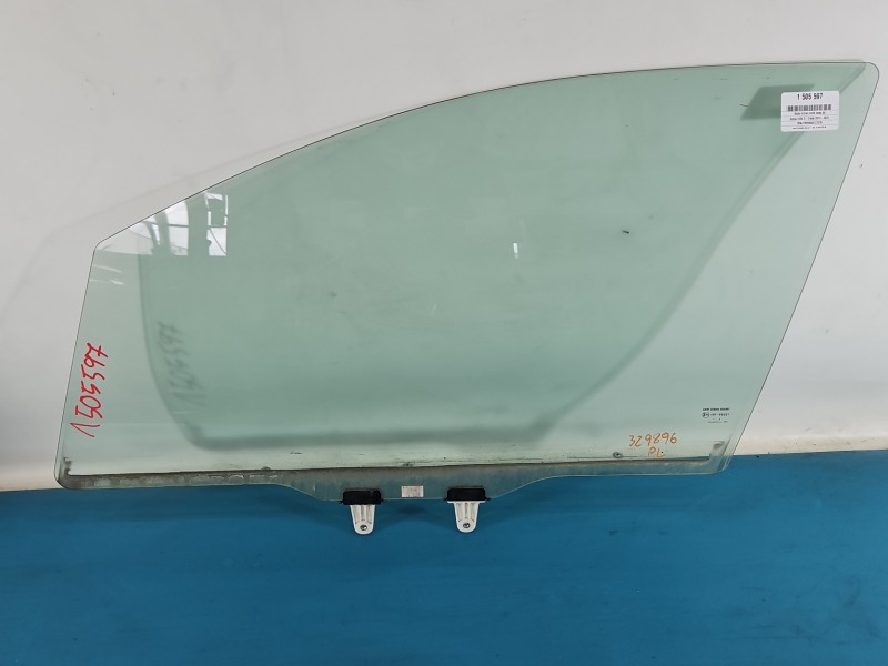 Szyba drzwi przód lewa Suzuki Sx4 S-Cross 13-21 HB